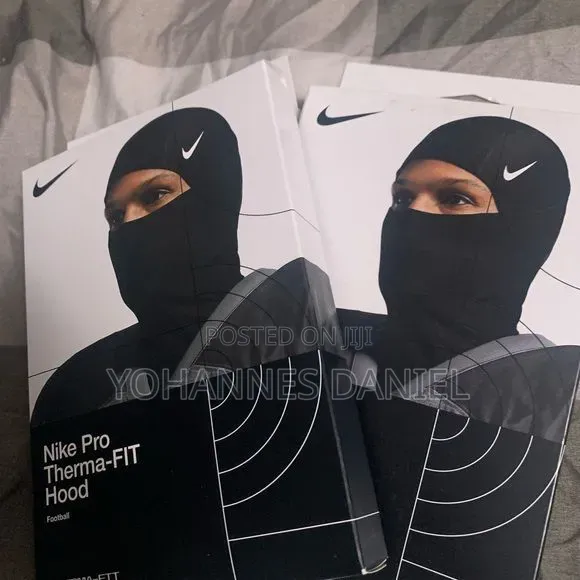 Nike Pro Therma-Fit Winter Face Hood