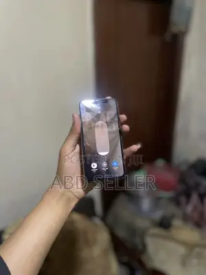 Apple iPhone 11 Pro 64 GB Gold