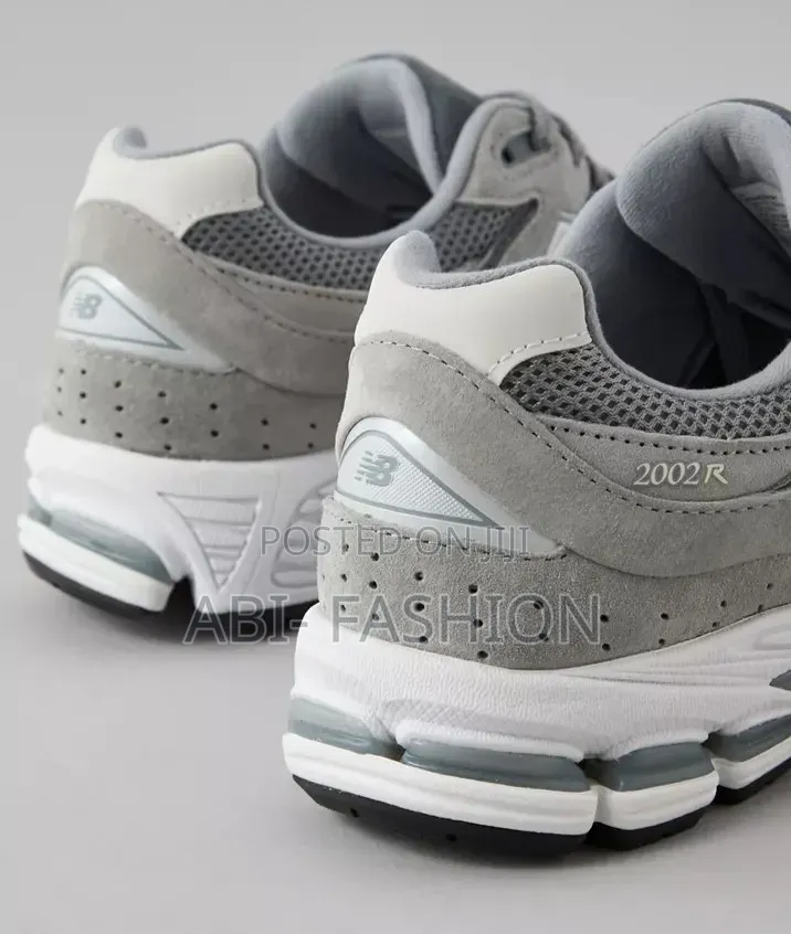 New Balance 2002r "#Steel Lead Orca Grey" Sneaker Made in Vietnam