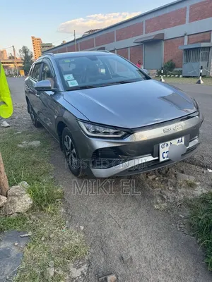 BYD E2 43 kWh 94 hp FWD 2025 Gray