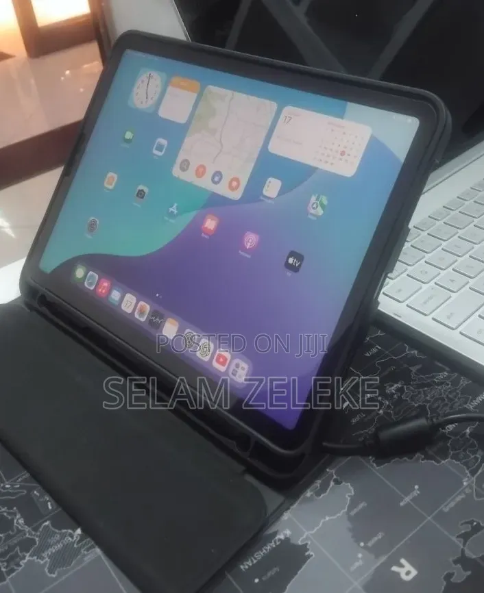 New Apple iPad Air 64 GB Silver