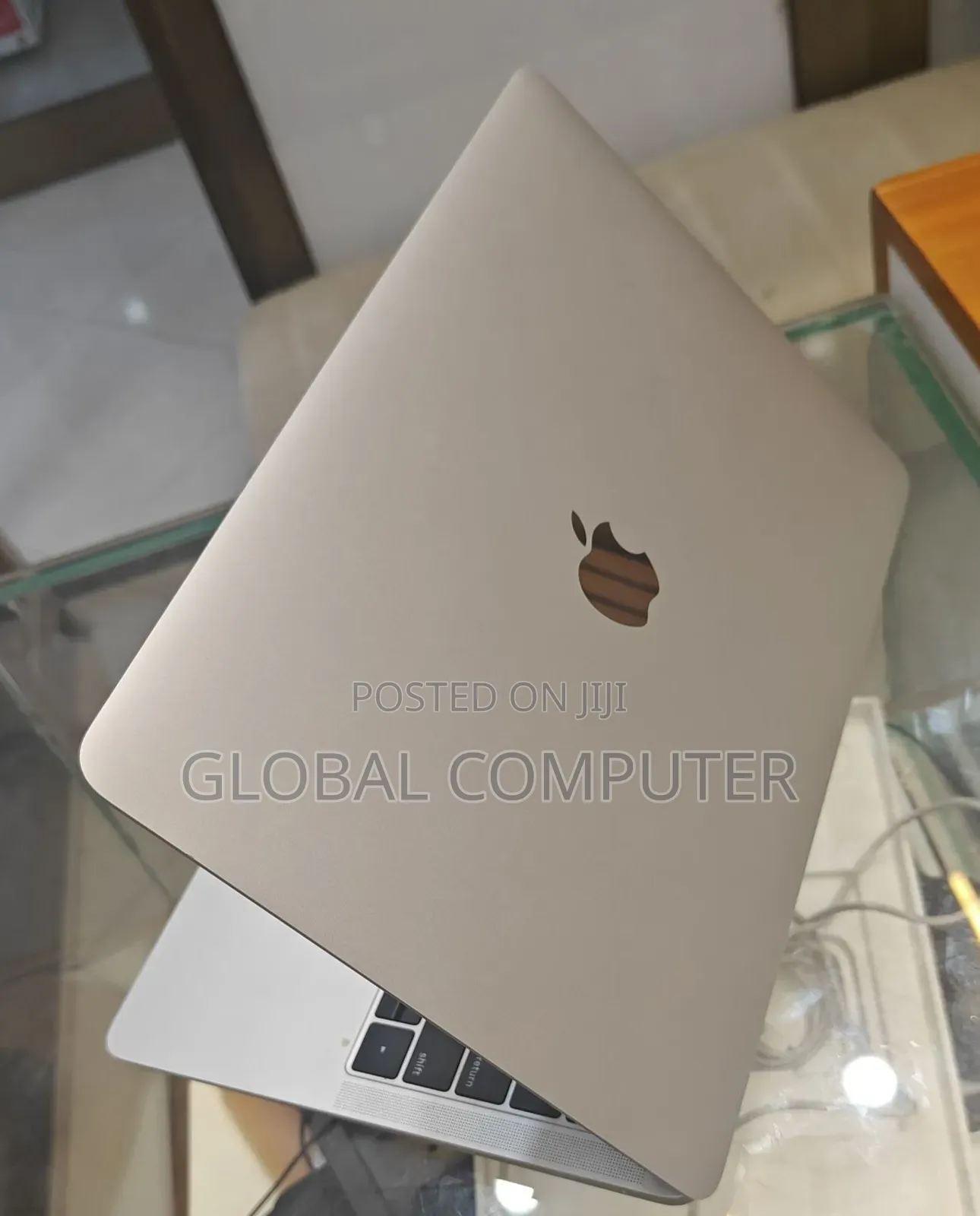 New Laptop Apple MacBook Air 2019 8GB Intel Core i5 SSD 256GB