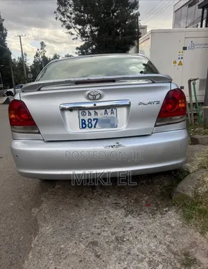 Toyota Platz 2005 Silver