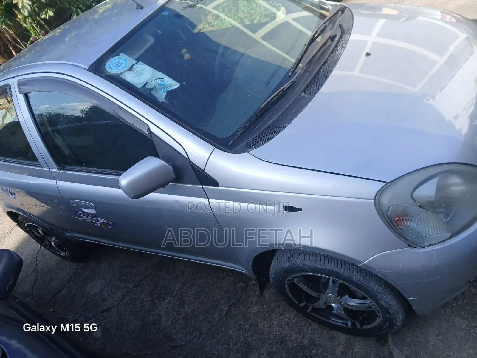 Toyota Vitz 2001 Silver