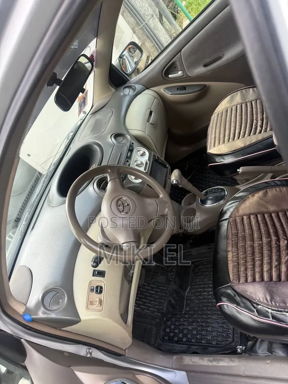 Toyota Platz 2005 Silver