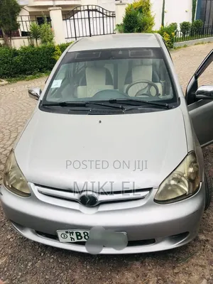Toyota Platz 1.0 FWD 2003 Silver