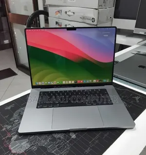 New Laptop Apple MacBook Pro 2024 M4 16GB Apple M4 Pro SSD 512GB