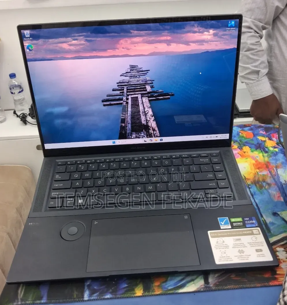 New Laptop Asus Zenbook 15 OLED 32GB Intel Core i9 SSD 1T