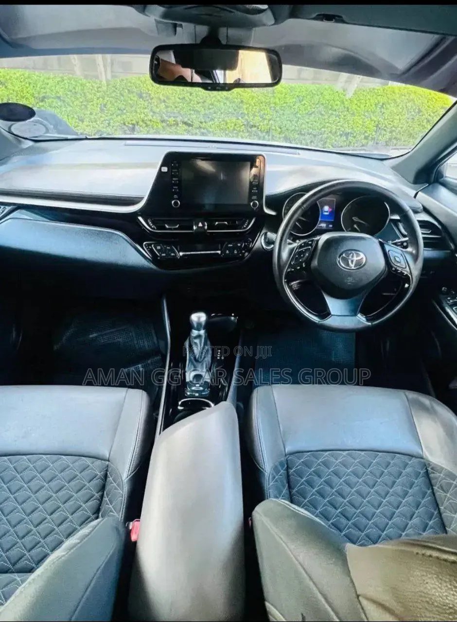 Toyota C-HR 2020 Silver