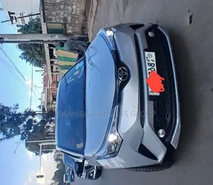 Toyota C-HR 2020 Silver