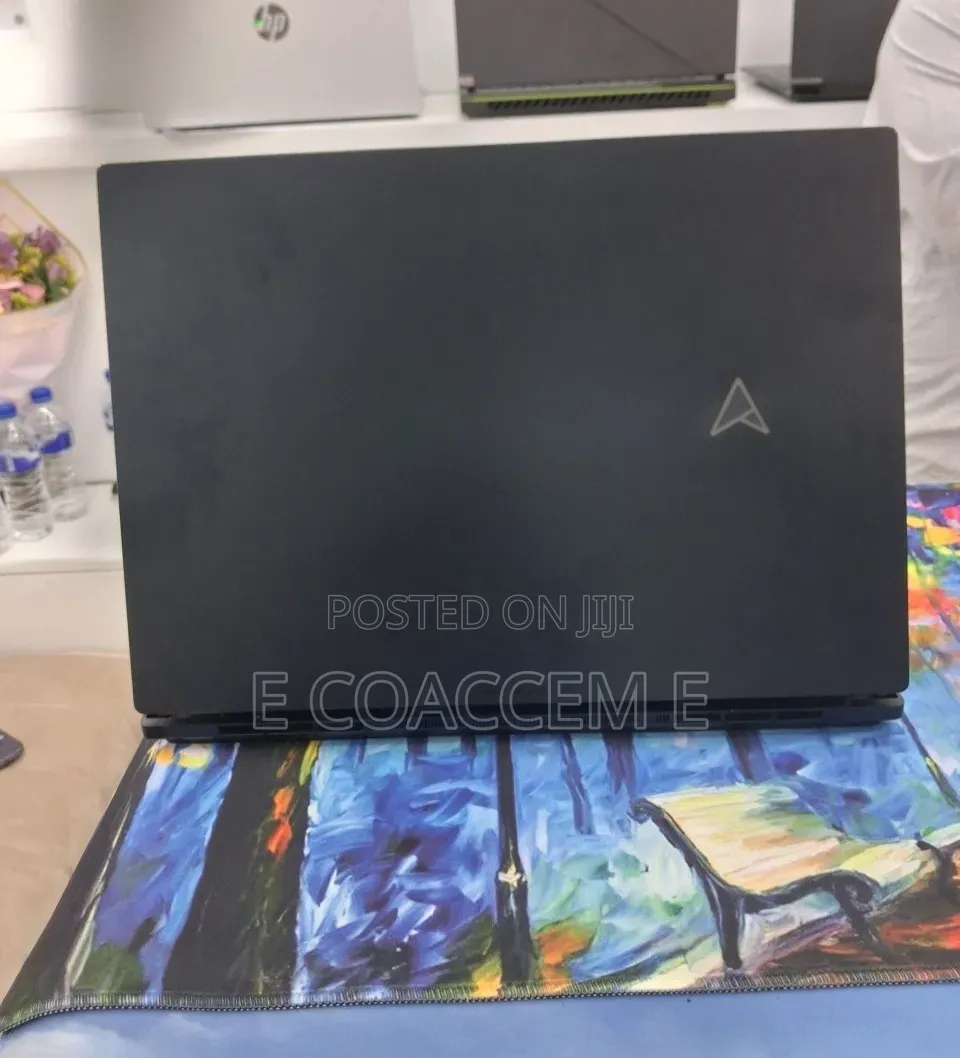 New Laptop Asus ZenBook UX430UA 32GB Intel Core i9 SSD 1T