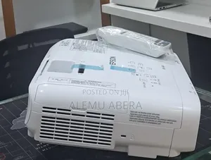 Brand New Epson Projector Model : EB-X49 Technology: 3LCD,