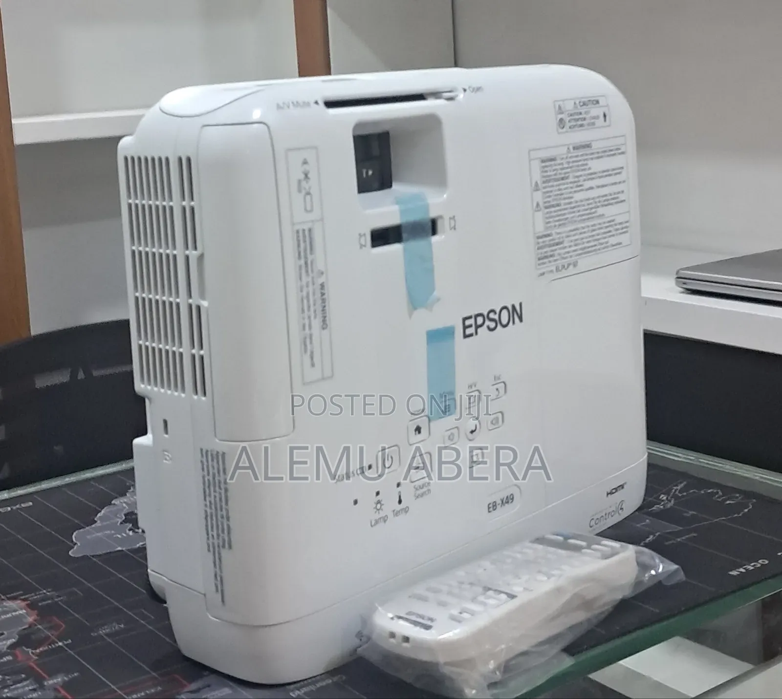 Brand New Epson Projector Model : EB-X49 Technology: 3LCD,
