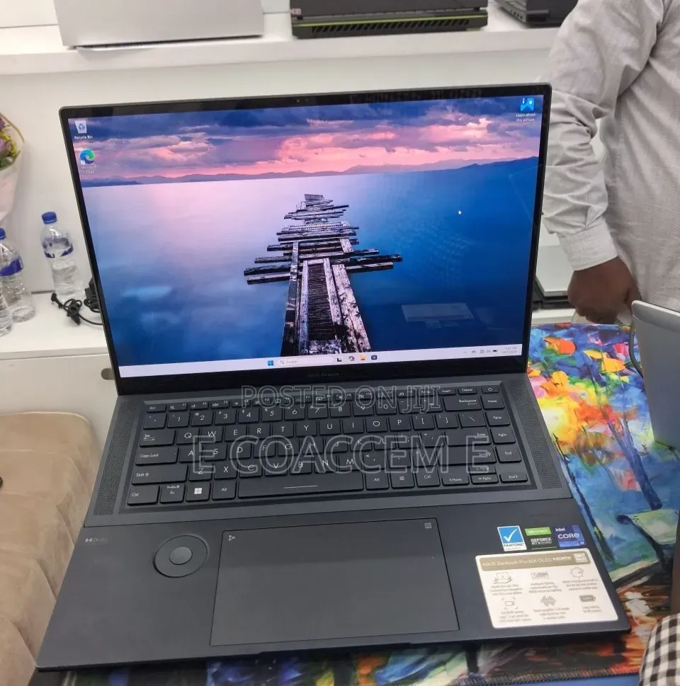 New Laptop Asus ZenBook UX430UA 32GB Intel Core i9 SSD 1T