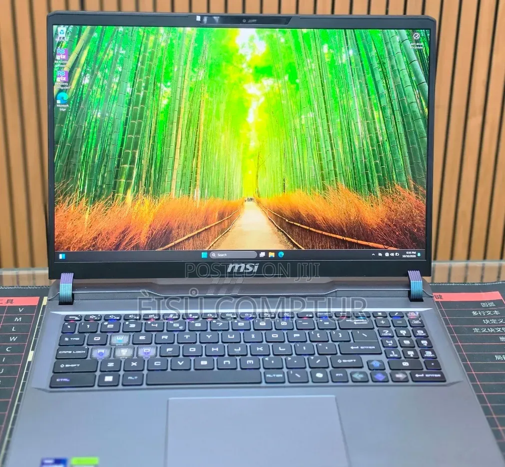 New Laptop MSI Vector GP68 HX 13V 32GB Intel Core i9 SSD 1T