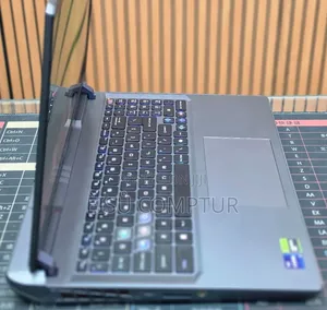 New Laptop MSI Vector GP68 HX 13V 32GB Intel Core i9 SSD 1T