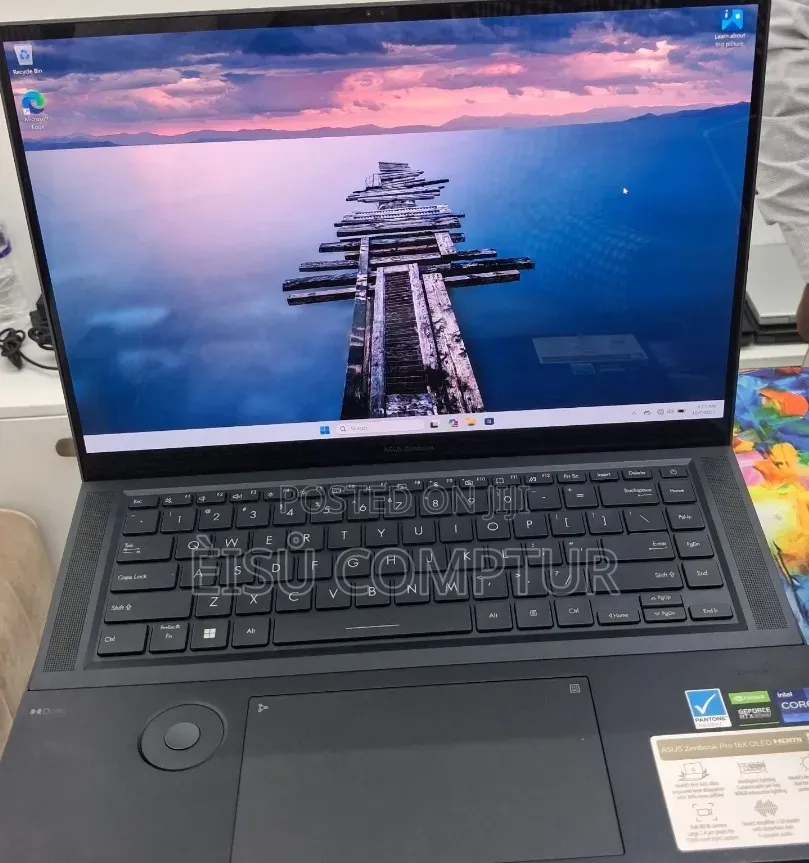New Laptop Asus ZenBook UX303LN 32GB Intel Core i9 SSD 1T
