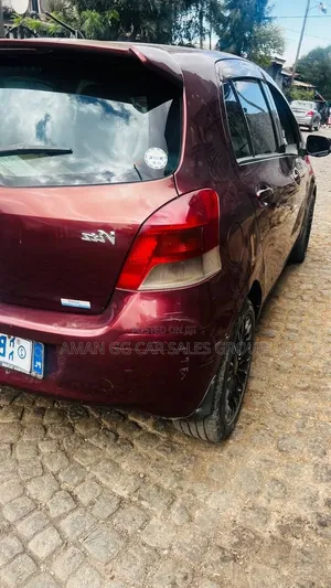 Toyota Yaris 2009 Burgundy