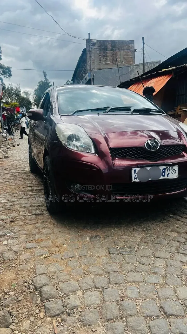Toyota Yaris 2009 Burgundy