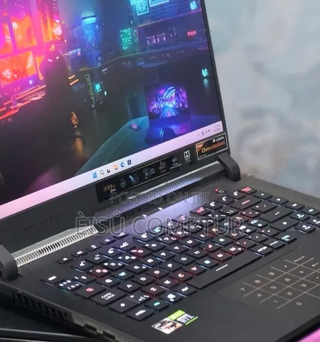 New Laptop Asus ROG Strix G15 32GB AMD Ryzen 9 SSD 1T