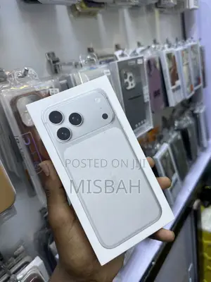 New Apple iPhone 17 Pro Max 256 GB White