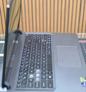 New Laptop MSI 32GB Intel Core i9 SSD 1T