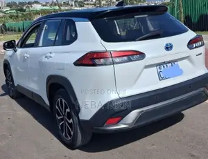 Toyota Corolla Cross 2024 White