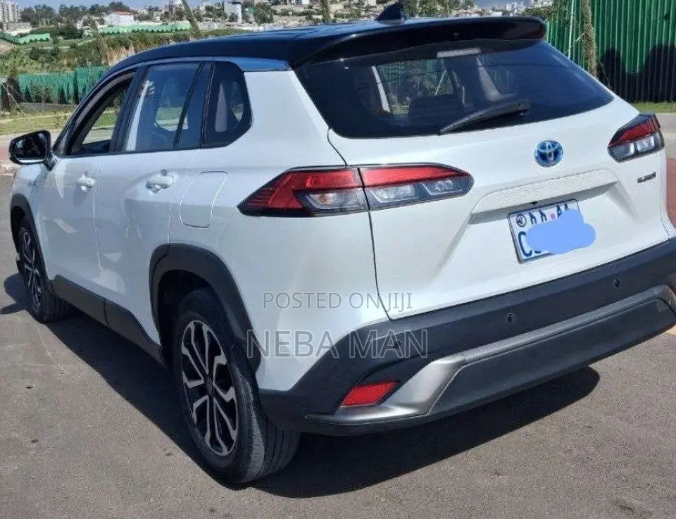Toyota Corolla Cross 2024 White