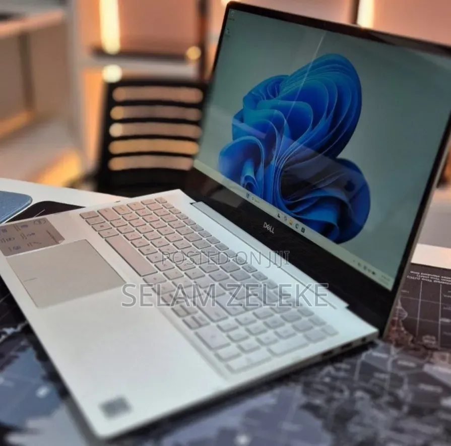 New Laptop Dell Inspiron 15 16GB Intel Core i5 SSD 256GB