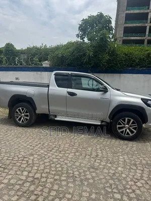 Toyota Hilux 2017 Silver