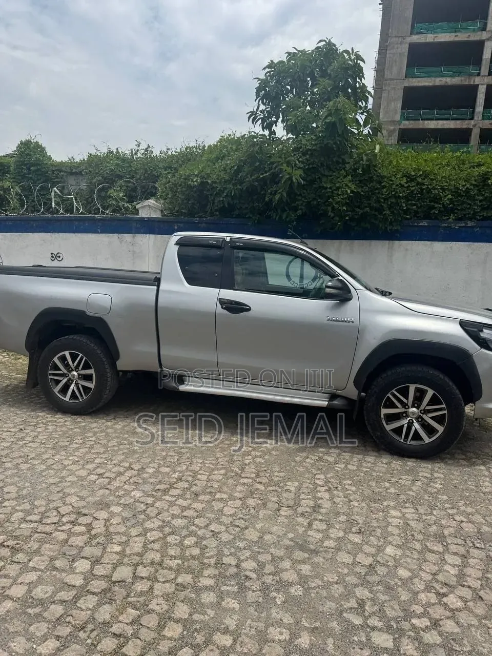 Toyota Hilux 2017 Silver