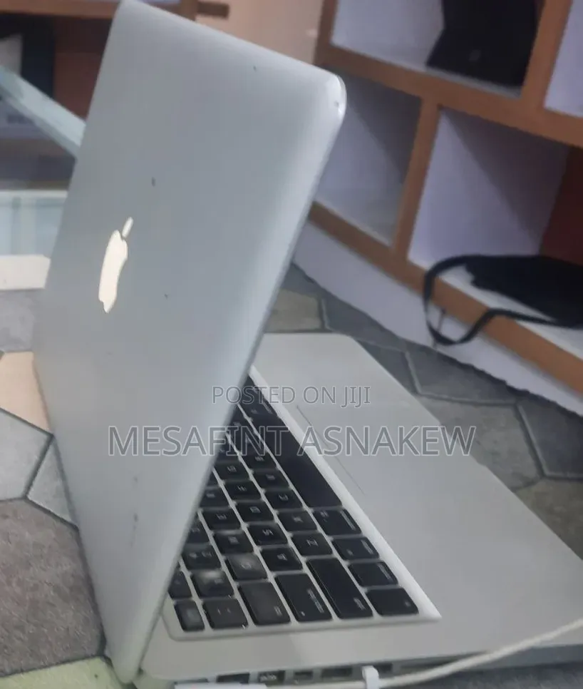 Laptop Apple MacBook Pro 2019 4GB Intel Core 2 Duo HDD 500GB