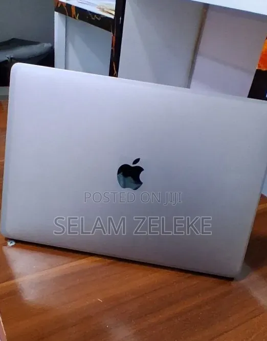 New Laptop Apple MacBook Air 2019 8GB Intel Core i5 SSD 128GB