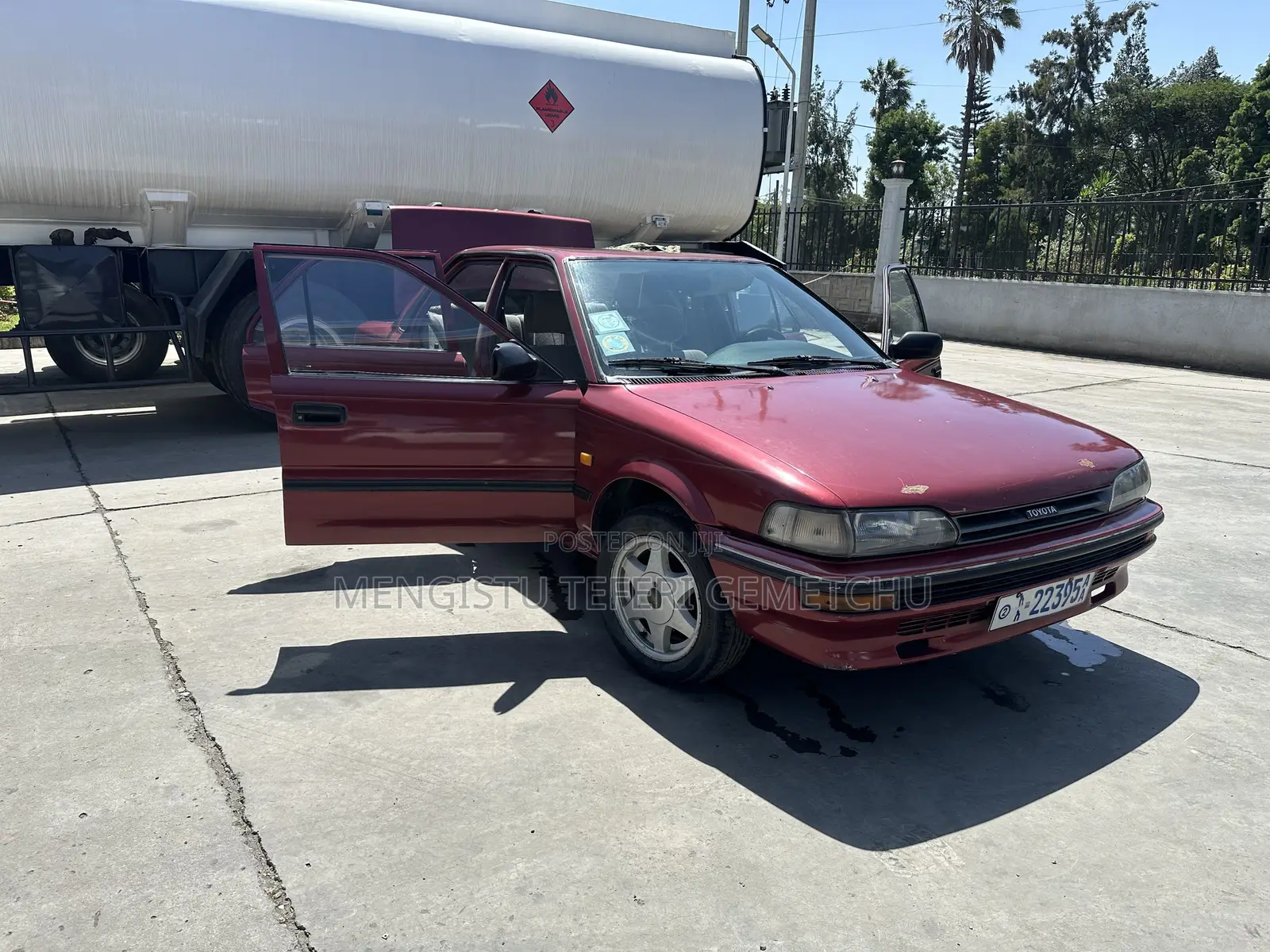 Toyota Corolla Sedan 1990 Maroon