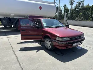 Toyota Corolla Sedan 1990 Maroon