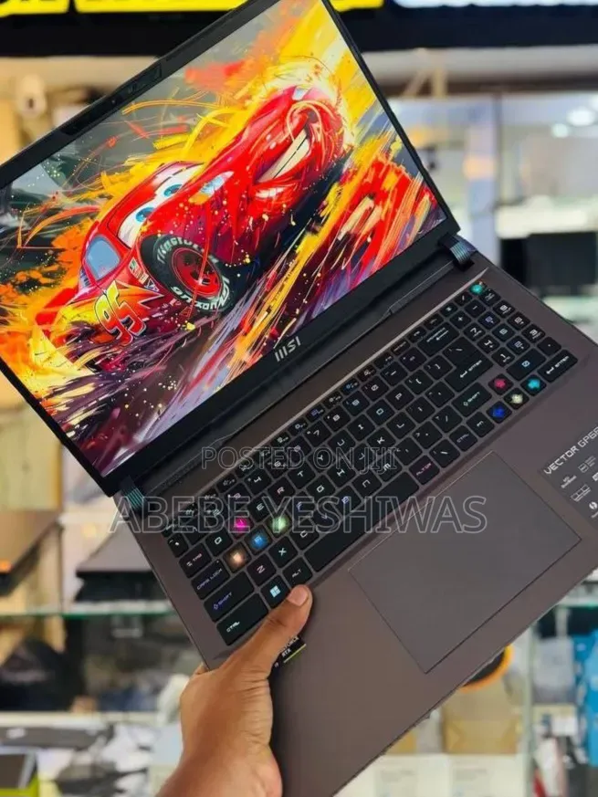 New Laptop MSI Vector GP68 HX 13V 32GB Intel Core i9 SSD 1T