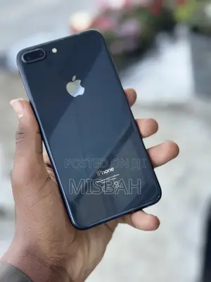 Apple iPhone 8 Plus 64 GB Black