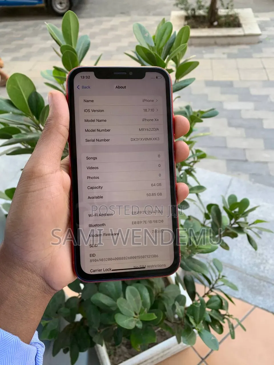 Apple iPhone XR 64 GB Red