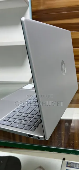 New Laptop HP Stream Notebook 16GB Intel Core i5 SSD 1T