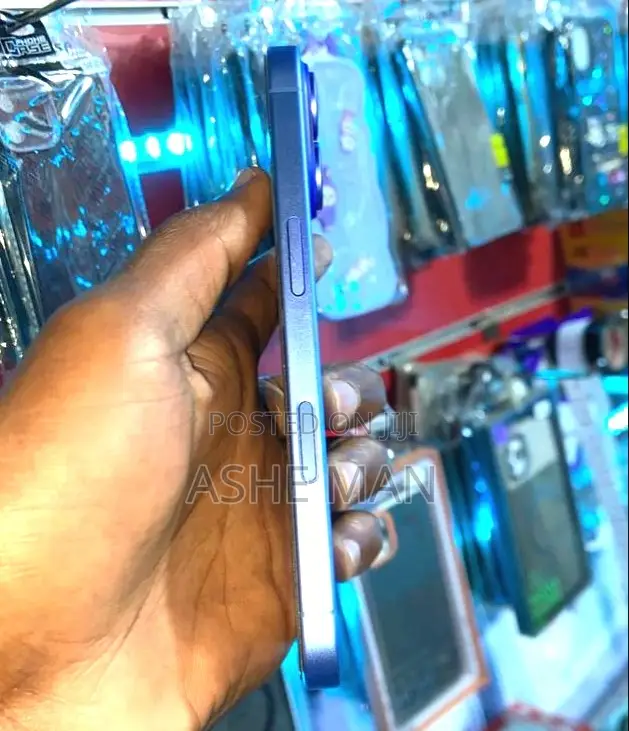 Apple iPhone 16 128 GB Blue