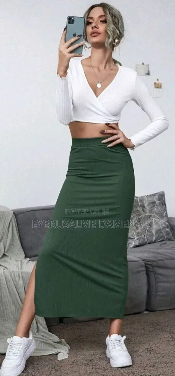 ጉርድ የሴቶች ቀሚስ
