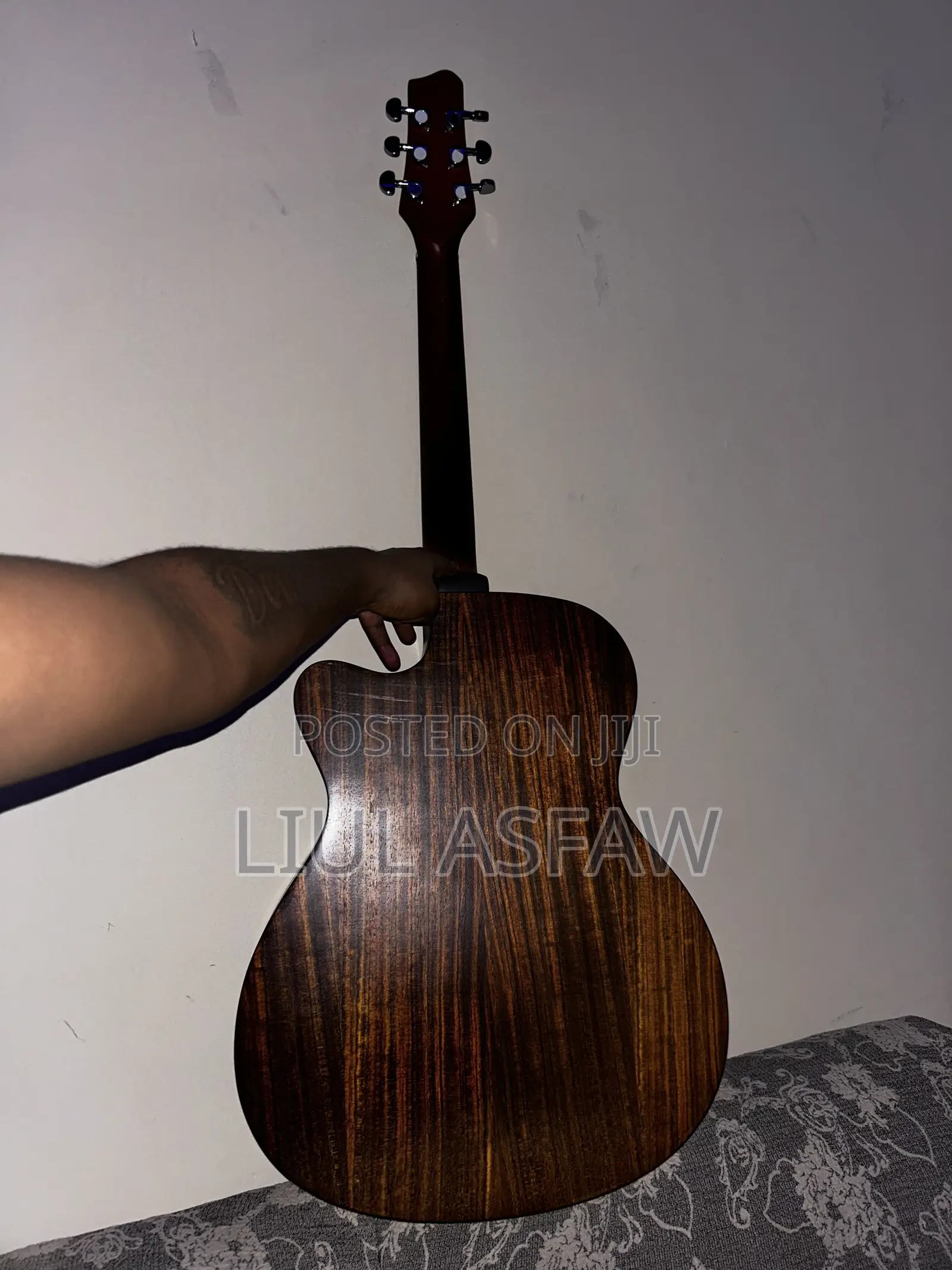 Smiger LG-01 Acoustic Guitar – Excellent Condition
