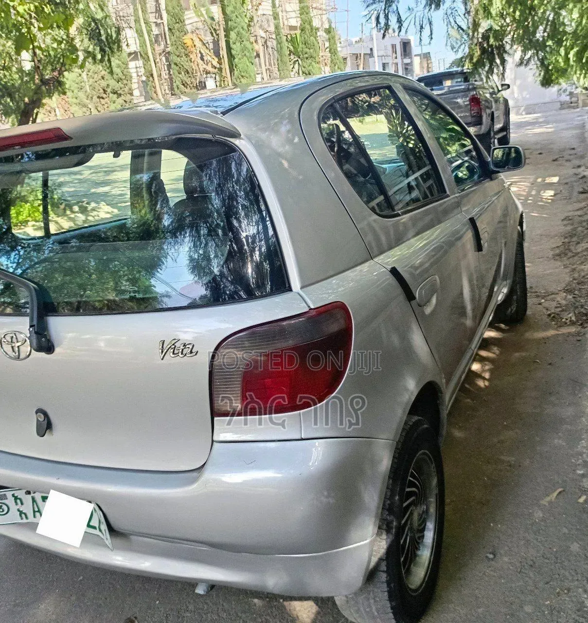 Toyota Vitz 2001 Silver