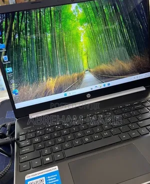 New Laptop HP Stream Notebook 16GB Intel Core i7 SSD 256GB