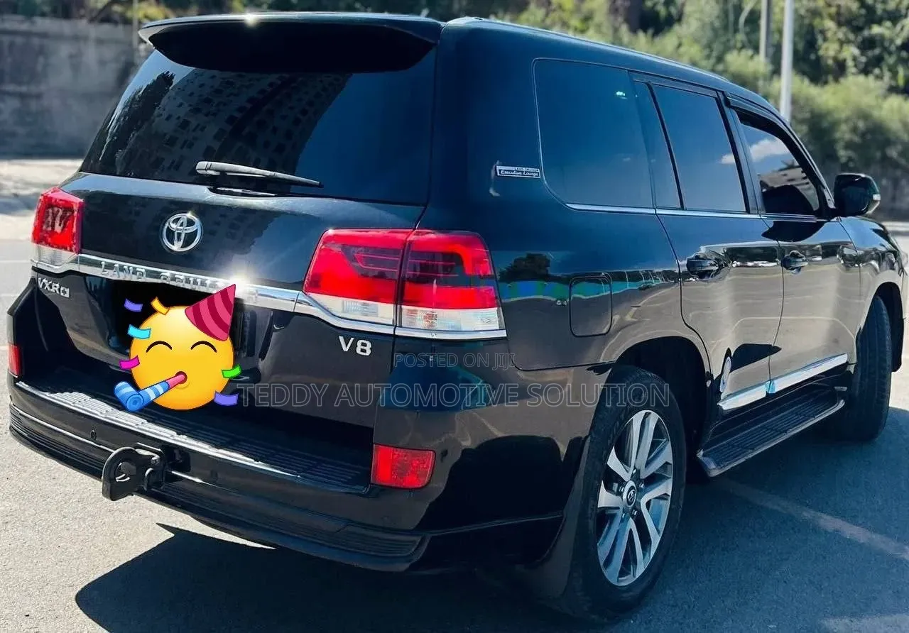 Toyota Land Cruiser 2020 Black