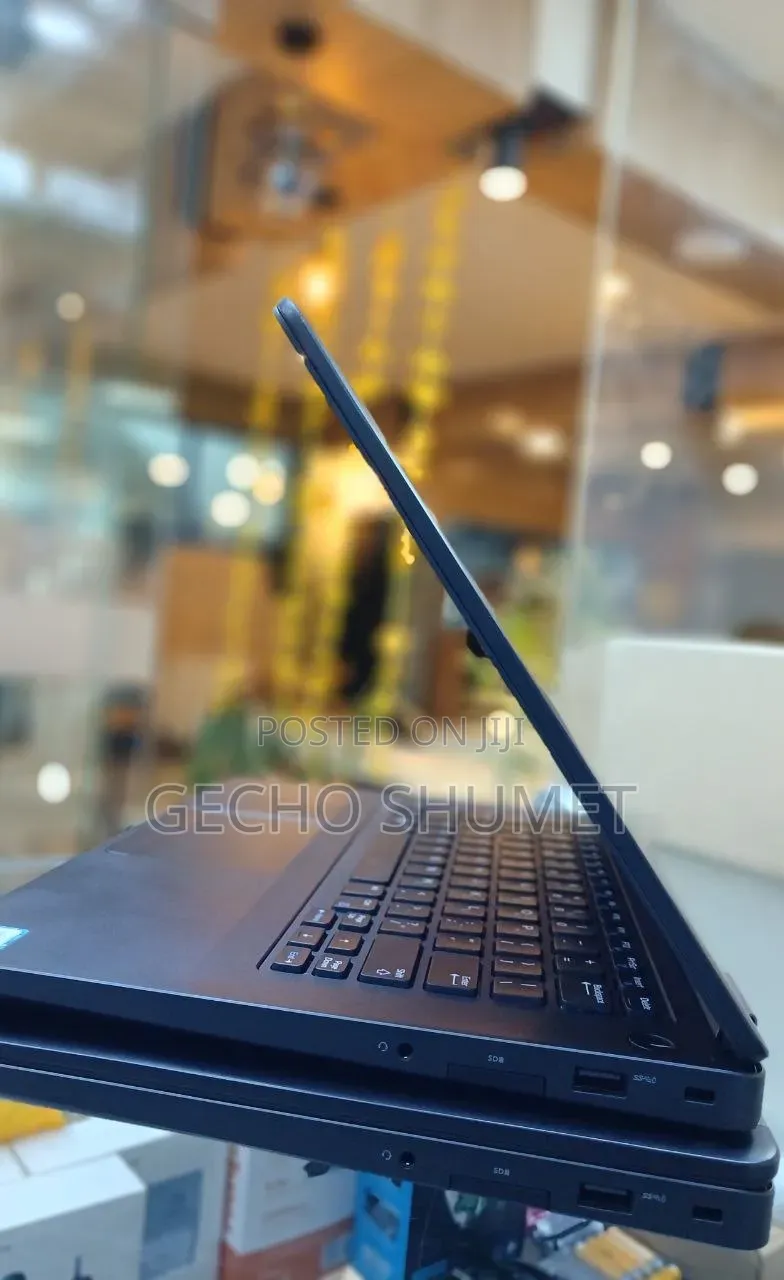 New Laptop Dell Latitude 14 E5470 4GB Intel Core i3 HDD+SSD 128GB
