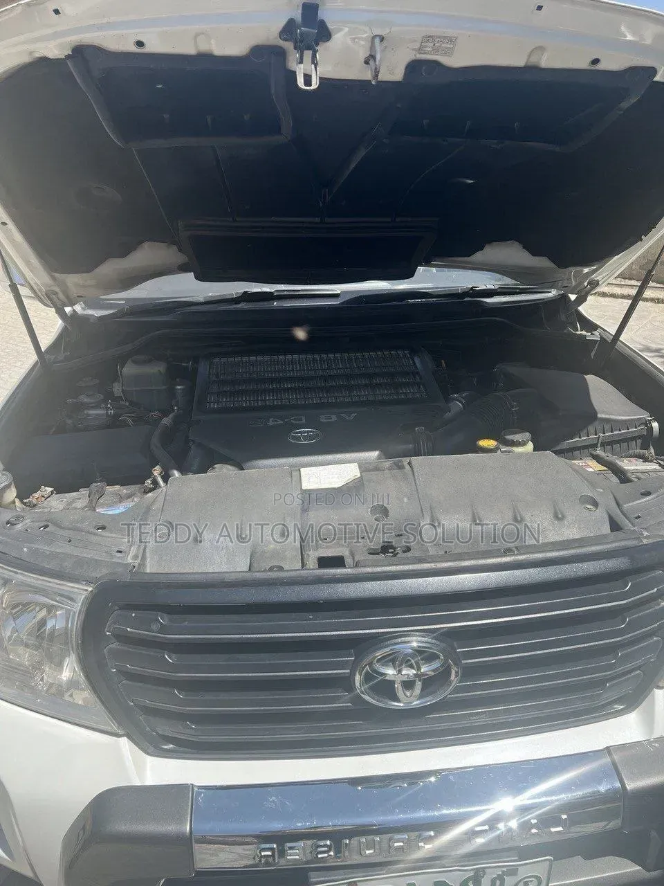 Toyota Land Cruiser 2010 Silver