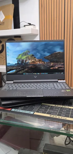 New Laptop HP Victus 16 8GB AMD Ryzen 7 SSD 512GB