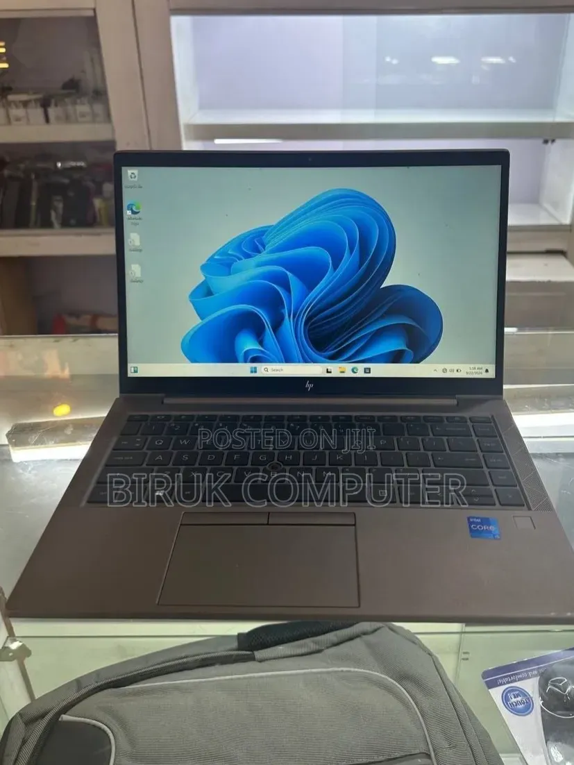 New Laptop HP ZBook Fury 15 G8 16GB Intel Core i5 SSD 512GB