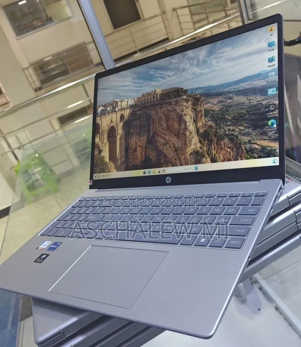 New Laptop HP Stream Notebook 16GB Intel Core i5 SSD 1T